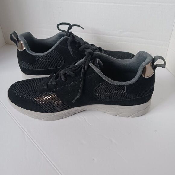 Vionic Women's Sneaker size 9.5M - Picture 5 of 8